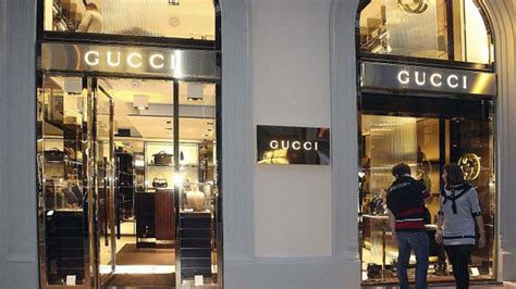 negozi rivenditori gucci ascoli piceno|negozio gucci.